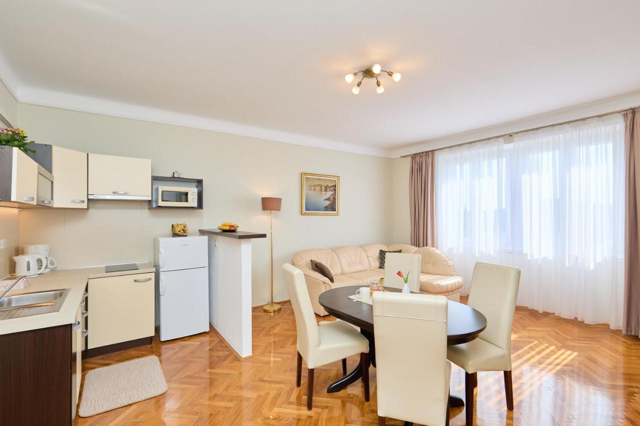 Seaview Apartment Ploce Dubrovnik Ngoại thất bức ảnh